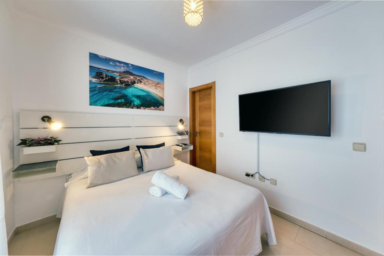 Villa Flavia-Private Pool, Jacuzzi, Sea Views 플라야블랑카 외부 사진